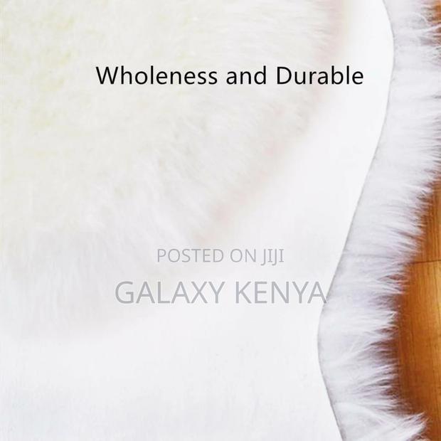 Faux Fur Decor Rug - thumbnail 5