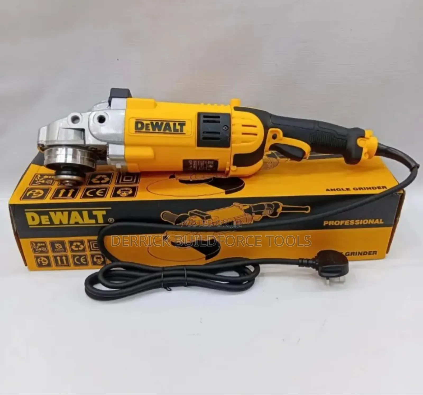 720w Dewalt Angle Grinder