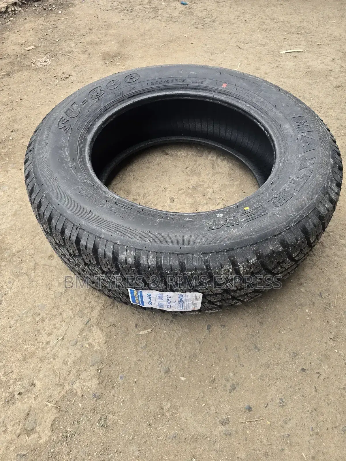 235 /65r17 Maxtrek Tyres (All Terrein)