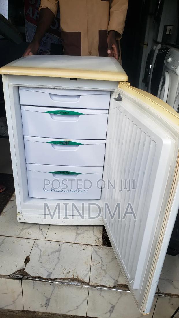 Small Upright Freezer - thumbnail 2