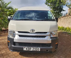 Toyota HiAce 2023 White
