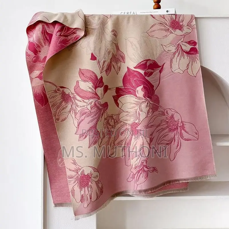 Beautiful Prints Ladies Cashmere Shawl/ Scarf