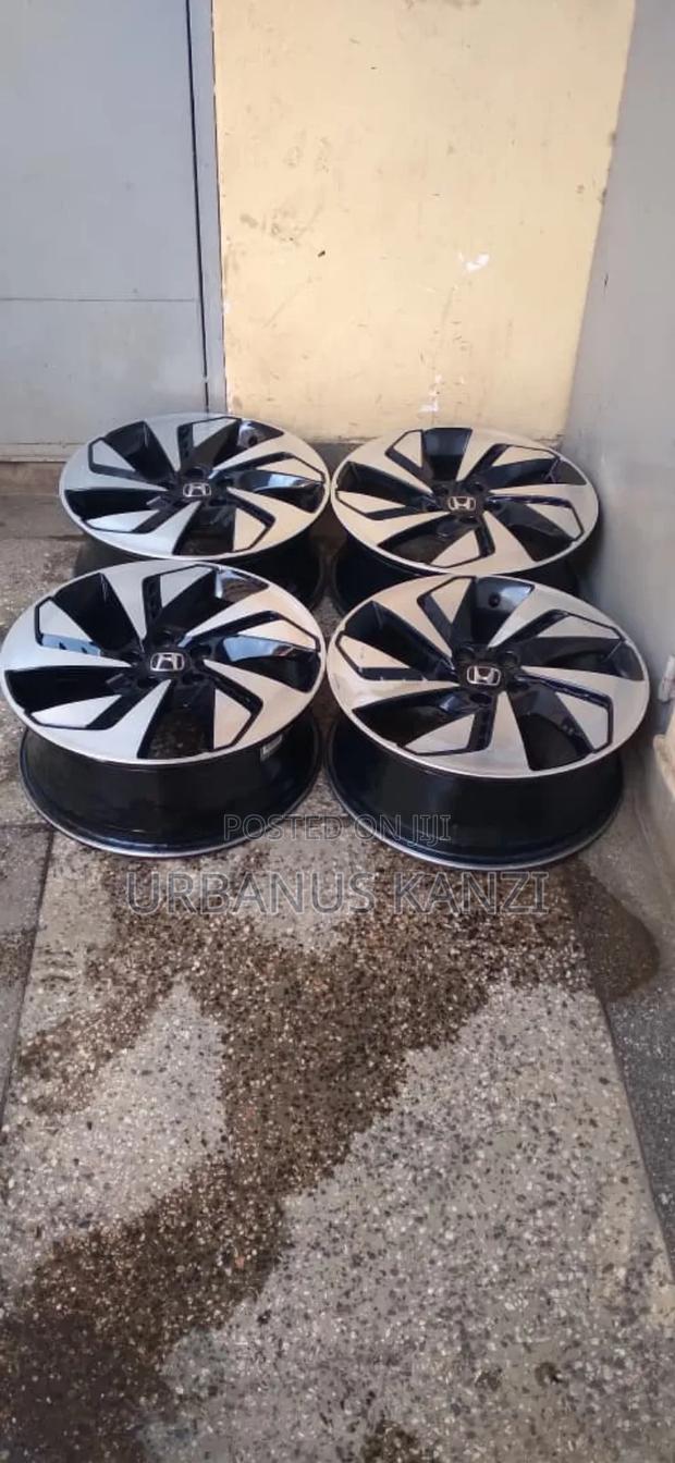 Honda Vezzel Size 18 Rims - main view