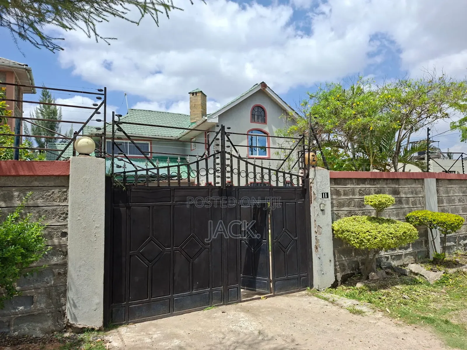 4bdrm Maisonette in Katani for sale