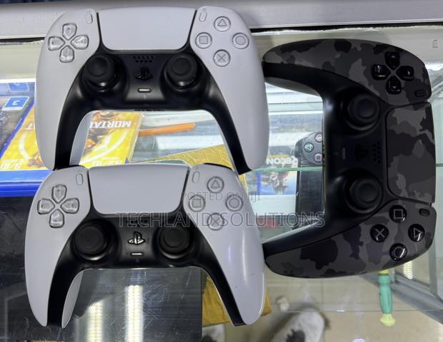 Certified Original Sony Dualsense 5 Controller - thumbnail 3