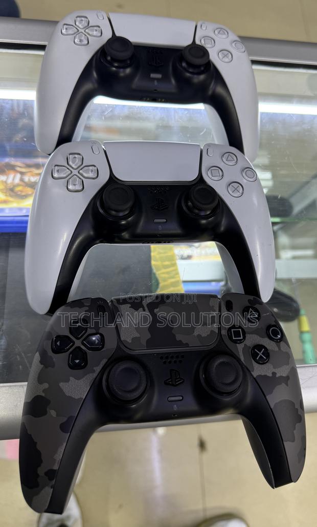 Certified Original Sony Dualsense 5 Controller - thumbnail 5