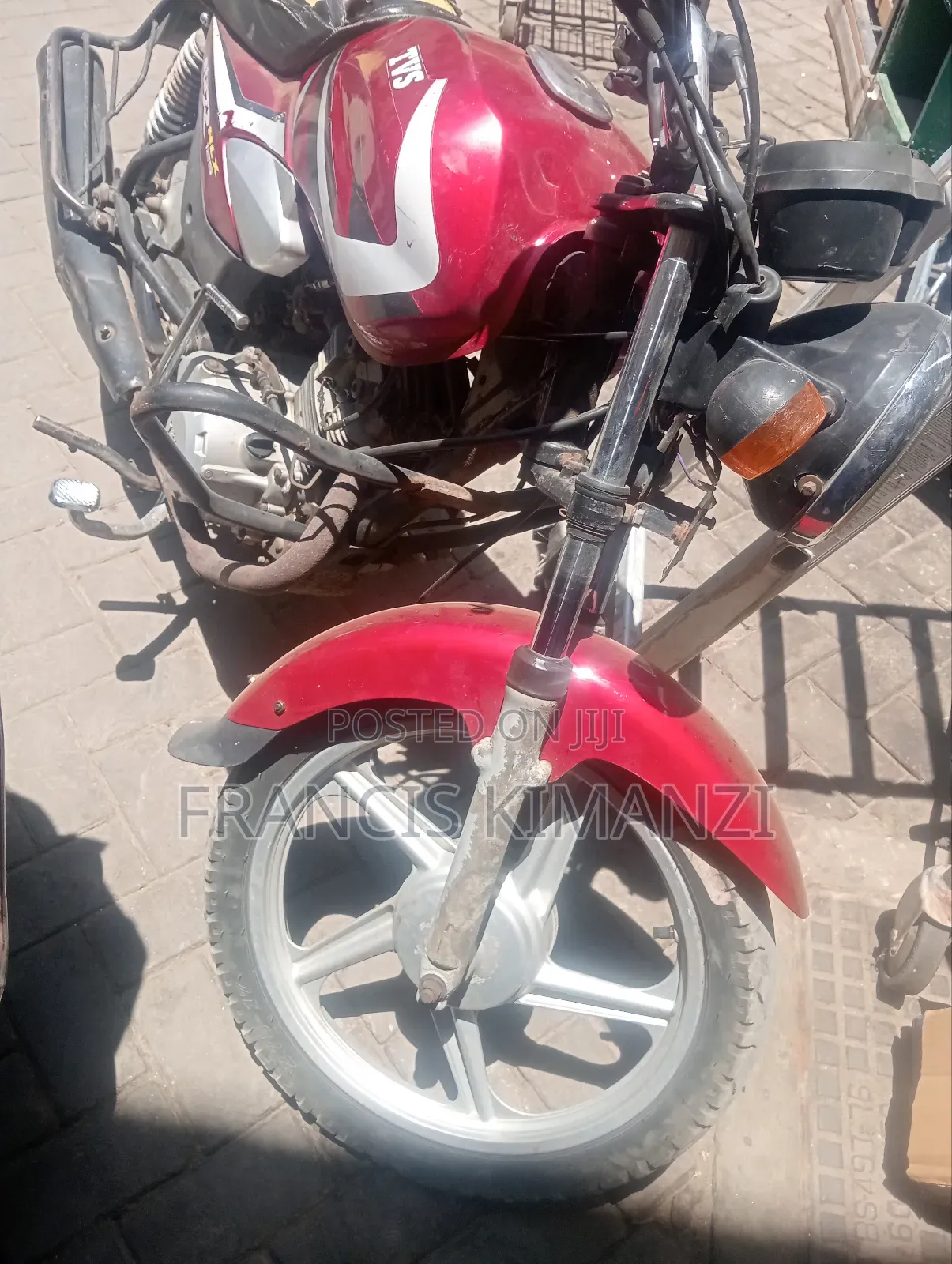 TVS HLX 125 2020 Red