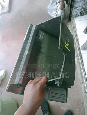 Glove Box Prado 150