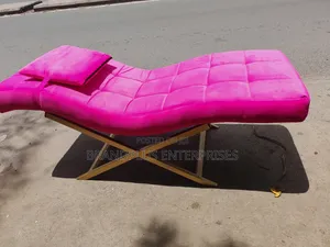 Pink Lash Bed