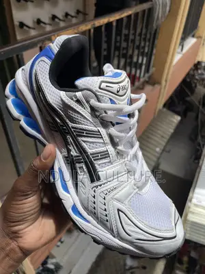 Asics Gel Sneakers