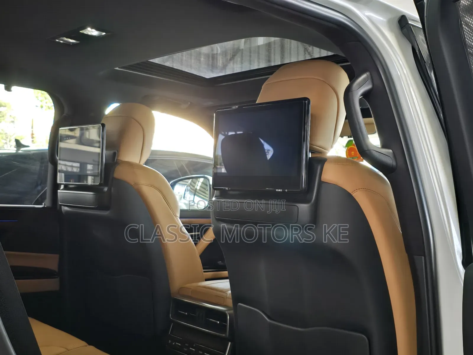 Lexus LX LX 600 2023 White