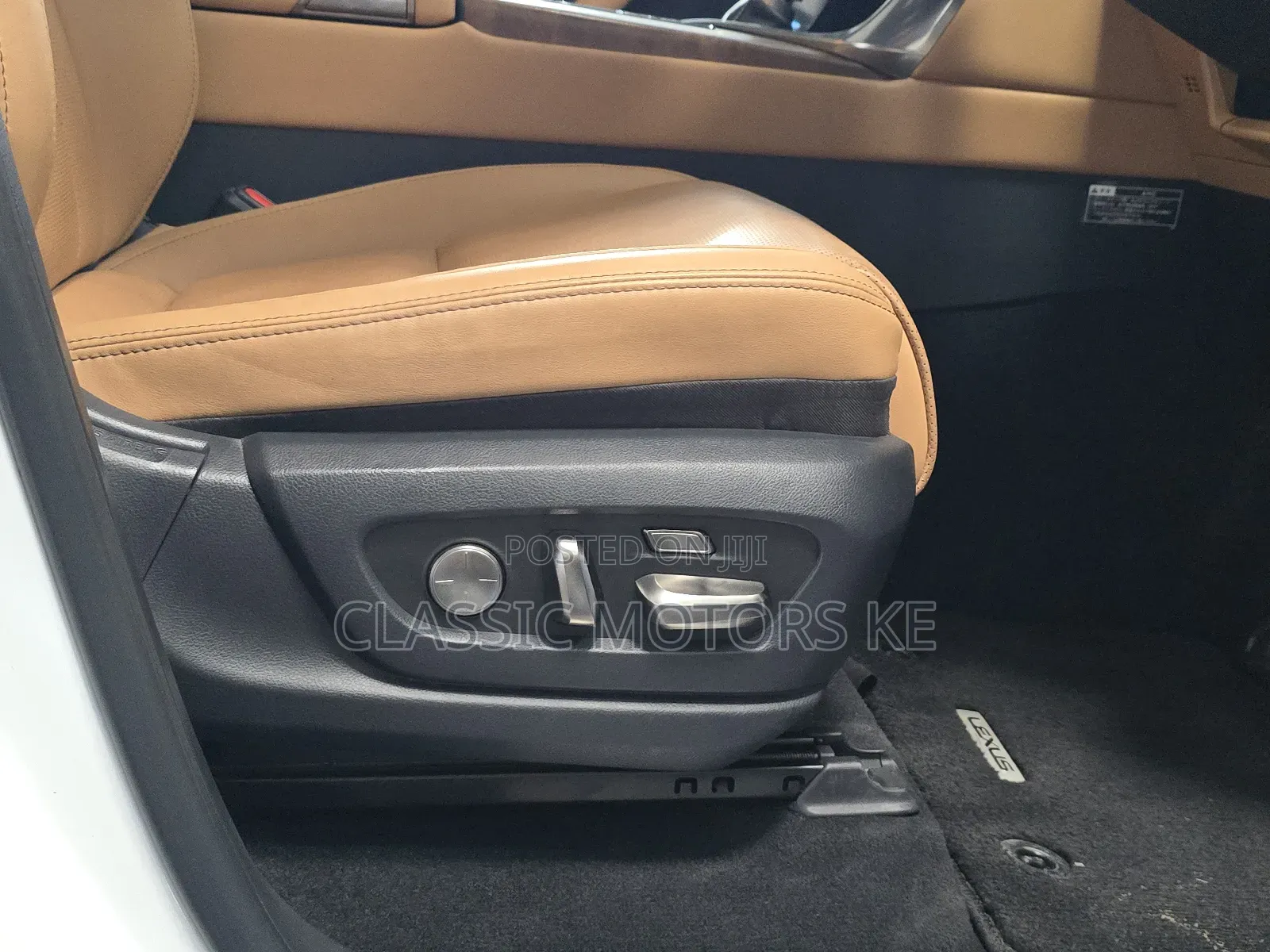 Lexus LX LX 600 2023 White
