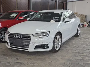 Audi A4 2.0T Premium AWD quattro 2019 White