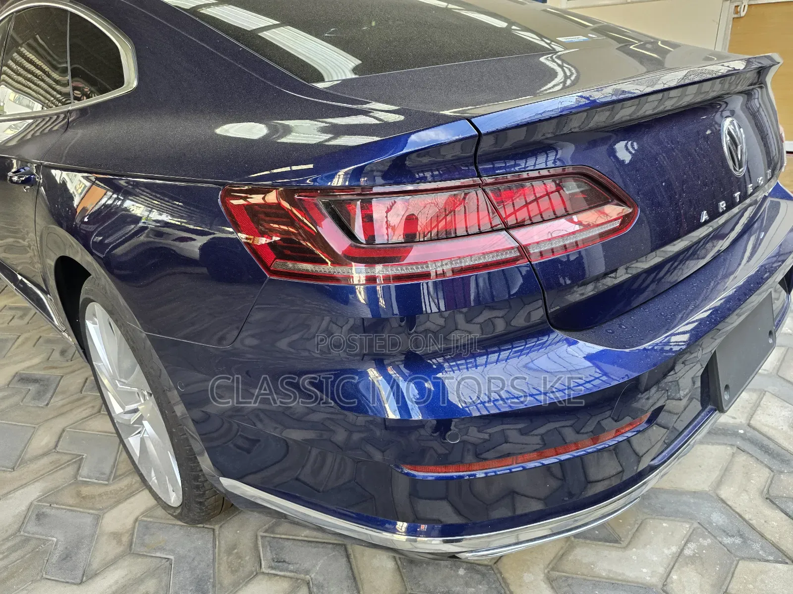 Volkswagen Arteon 2.0T SE R-Line w/19 AWD 4MOTION 2019 Blue
