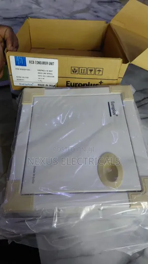 Consumer Unit 8way Europlus