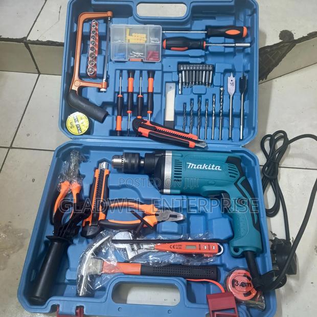 Recommended Makita Impact Drill Toolset - main view
