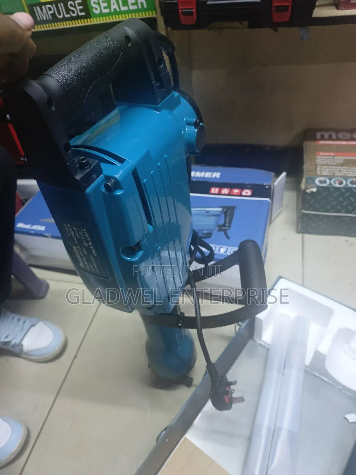 Recommended Heavy Duty Makita Demolition Hammer