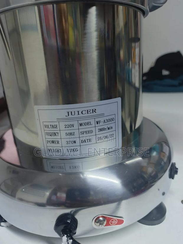 Heavy Duty 3000 Juice Extractor Machine - thumbnail 2