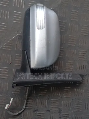 Ractis 2008 Sidemirror