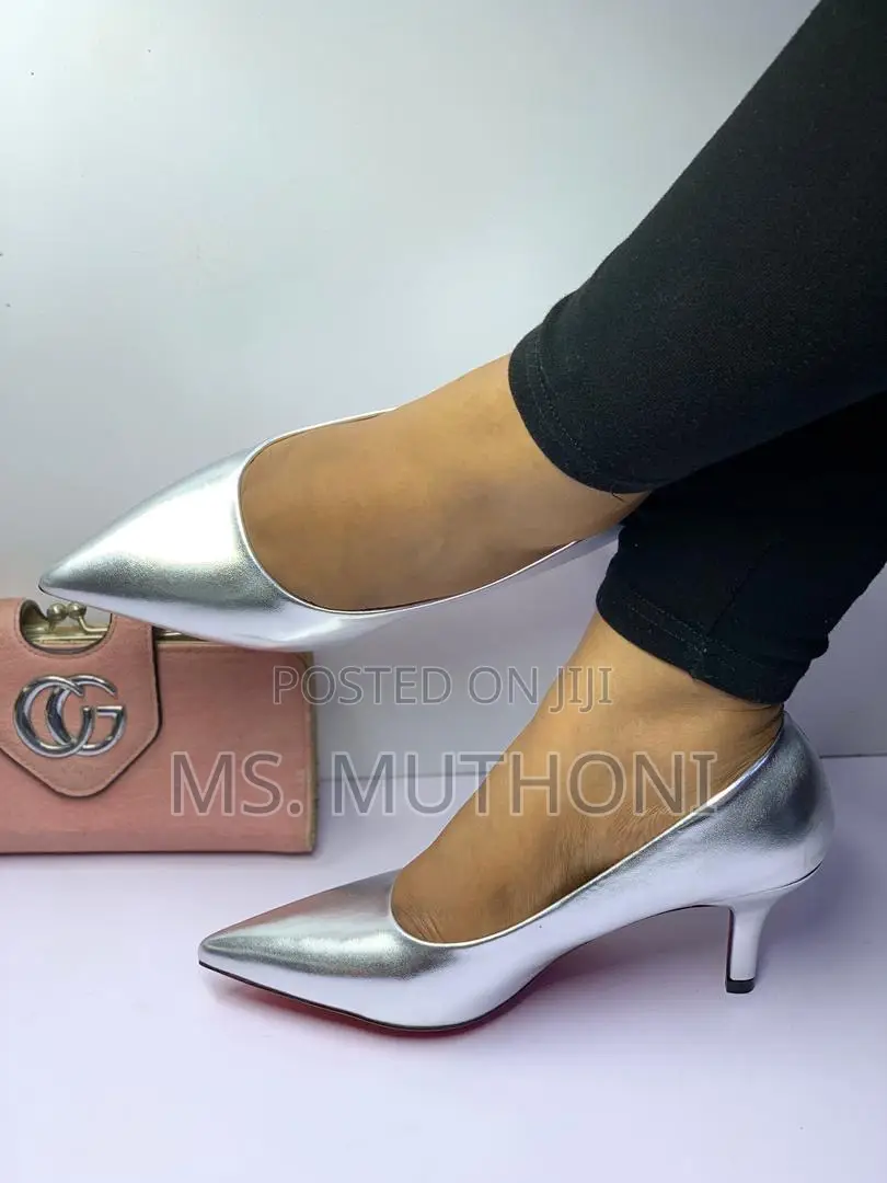 Ladies Low Heel Official Pumps
