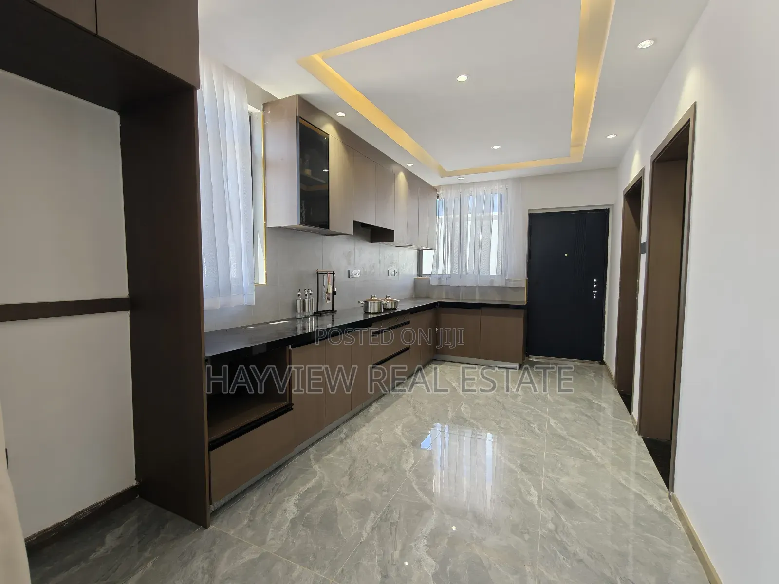 5bdrm Villa in Kamangu, Karai for sale