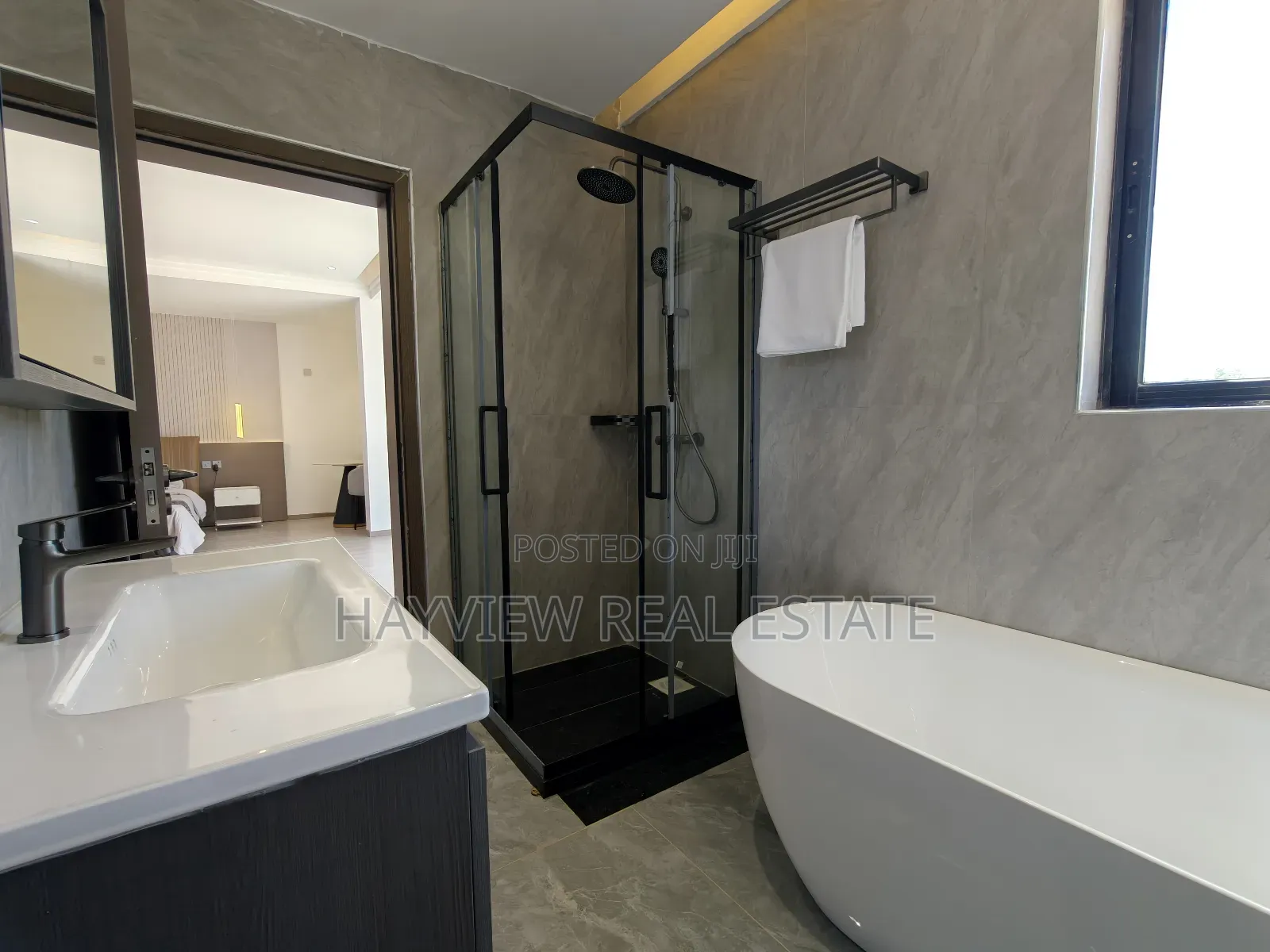 5bdrm Villa in Kamangu, Karai for sale