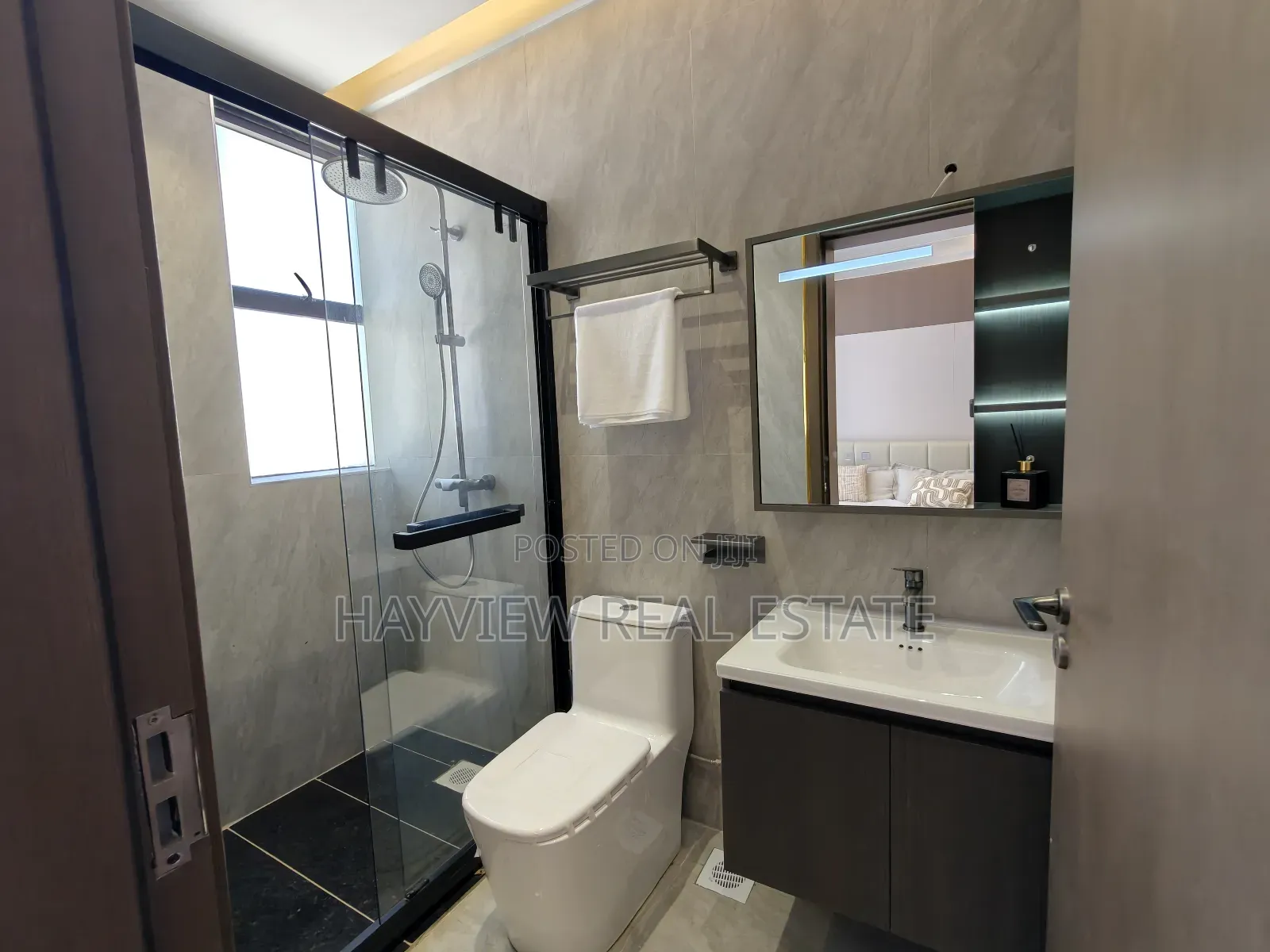 5bdrm Villa in Kamangu, Karai for sale