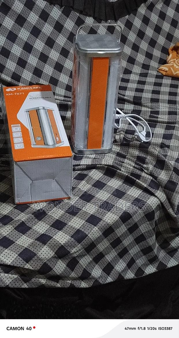 Km-7671 Rechargeable Lamp
