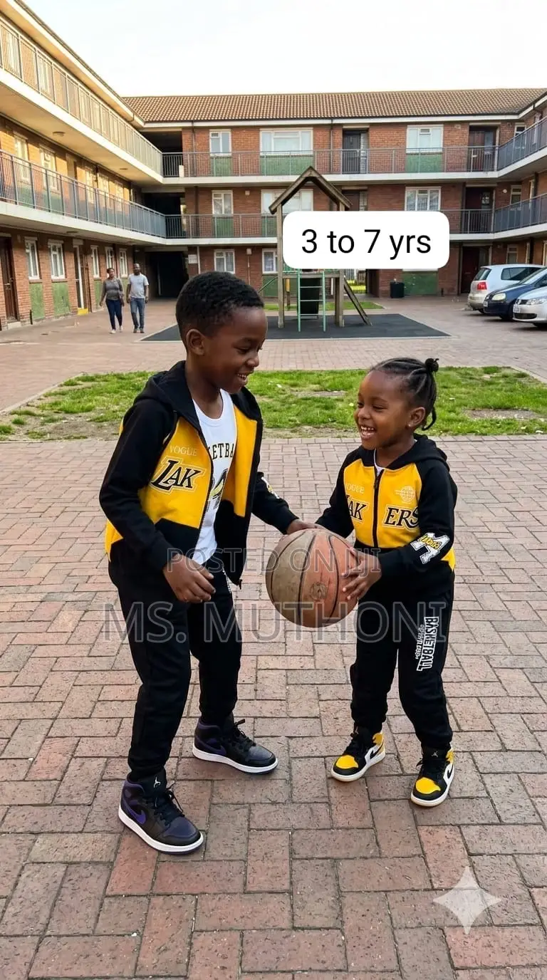 Quality Unisex Kids 3 Piece Tracksuits (3-7 Yrs )
