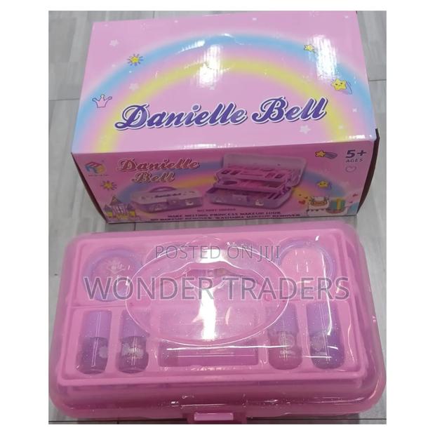 *Danielle Make Up*