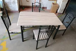 4 Sitter Dinning Table
