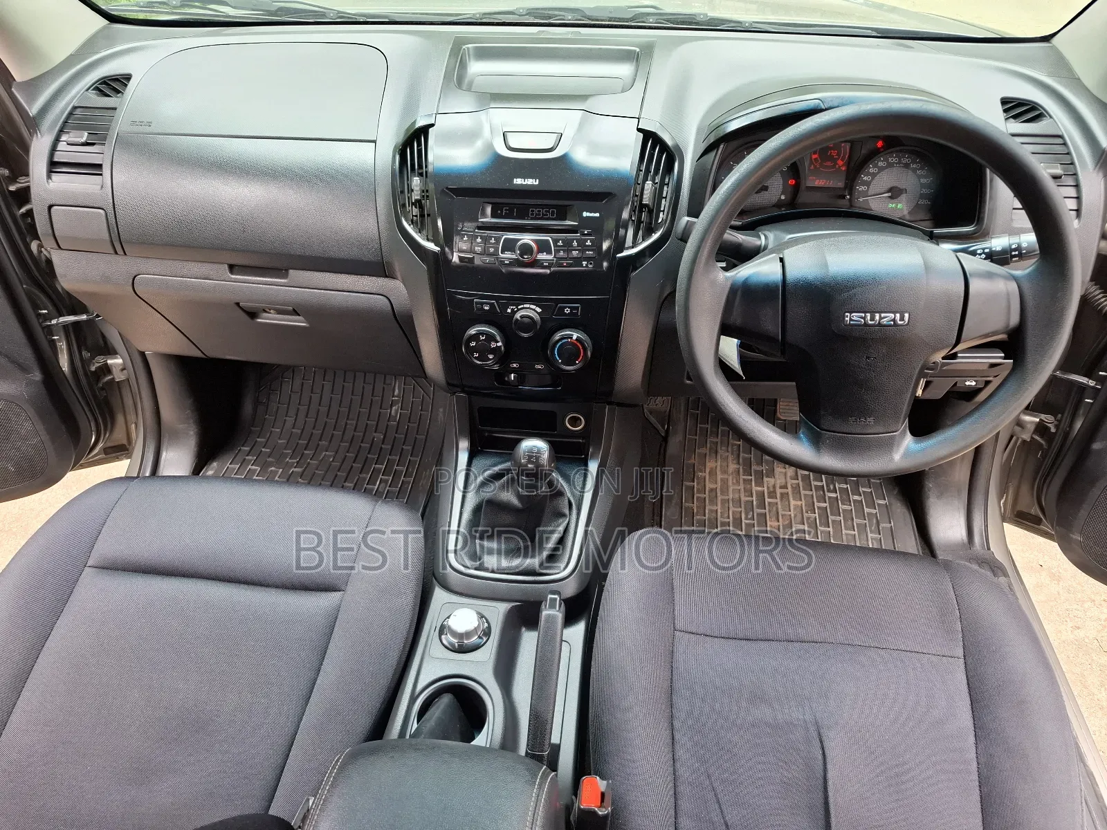 Isuzu D-MAX 2022 Gray