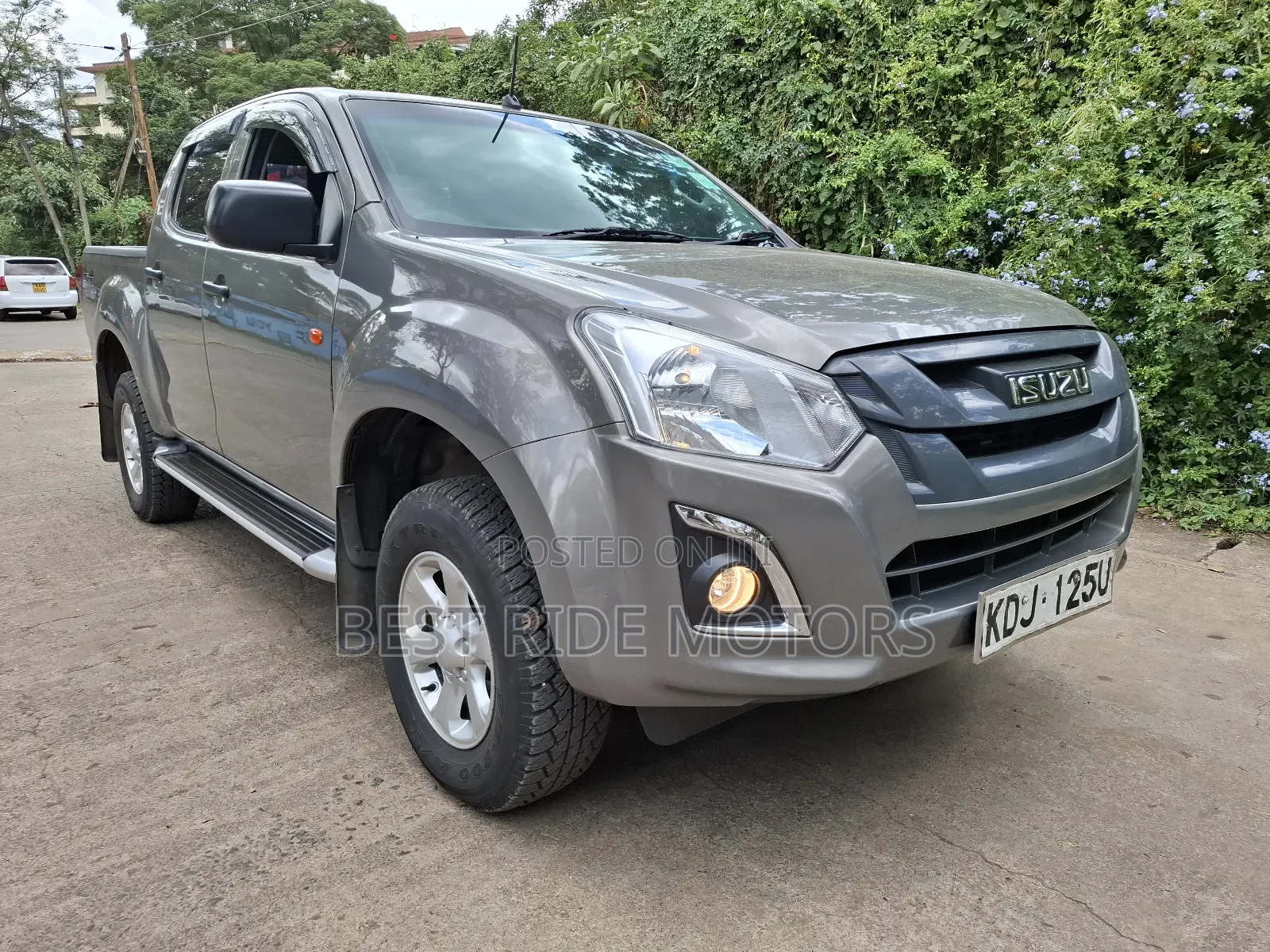 Isuzu D-MAX 2022 Gray