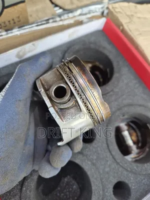 4efte Piston and Piston Rings