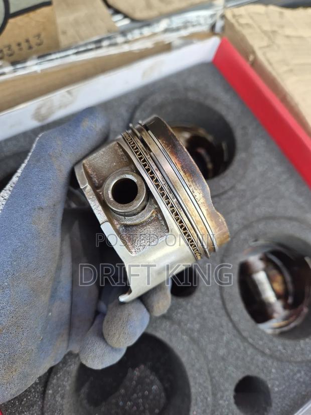 4efte Piston Rings - main view