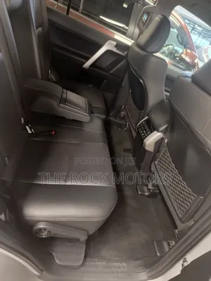 Toyota Land Cruiser Prado 2019 Silver