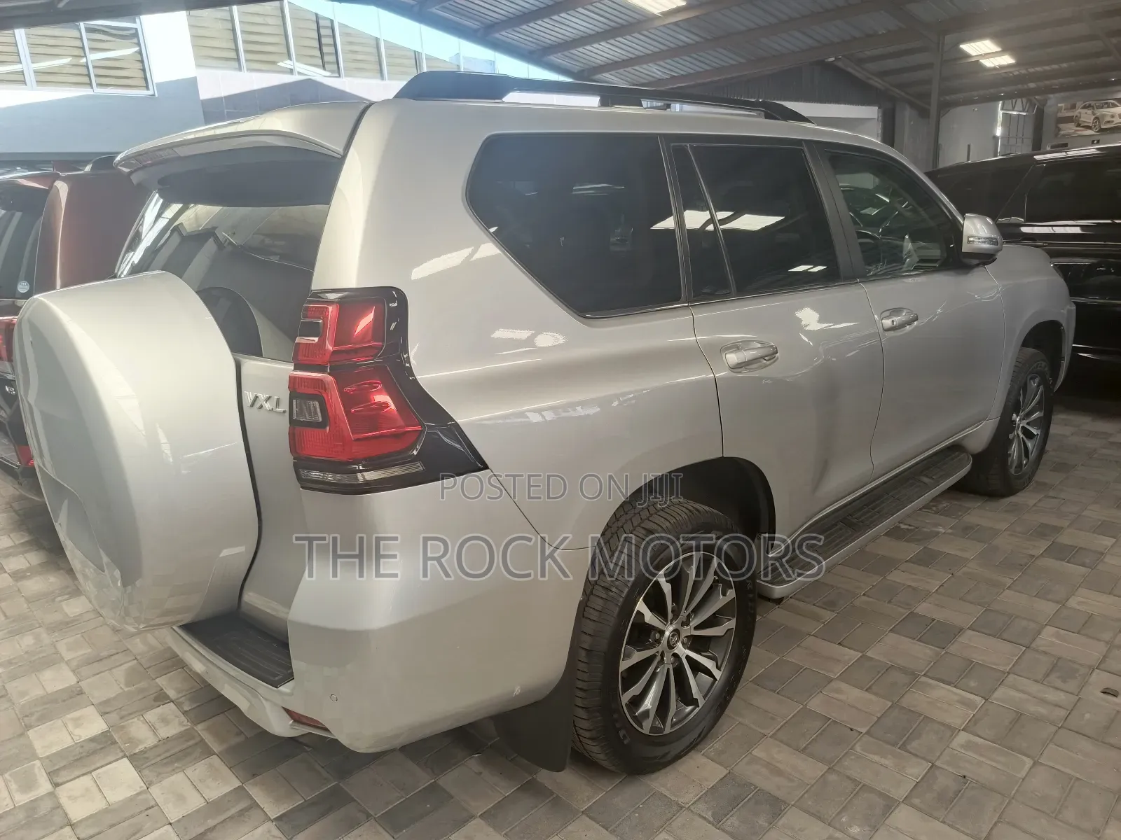 Toyota Land Cruiser Prado 2019 Silver