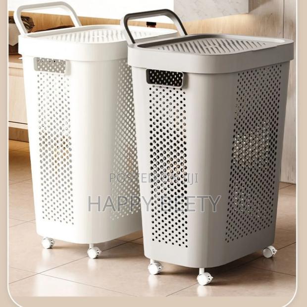 Rolling Laundry Hamper With Lid - main view
