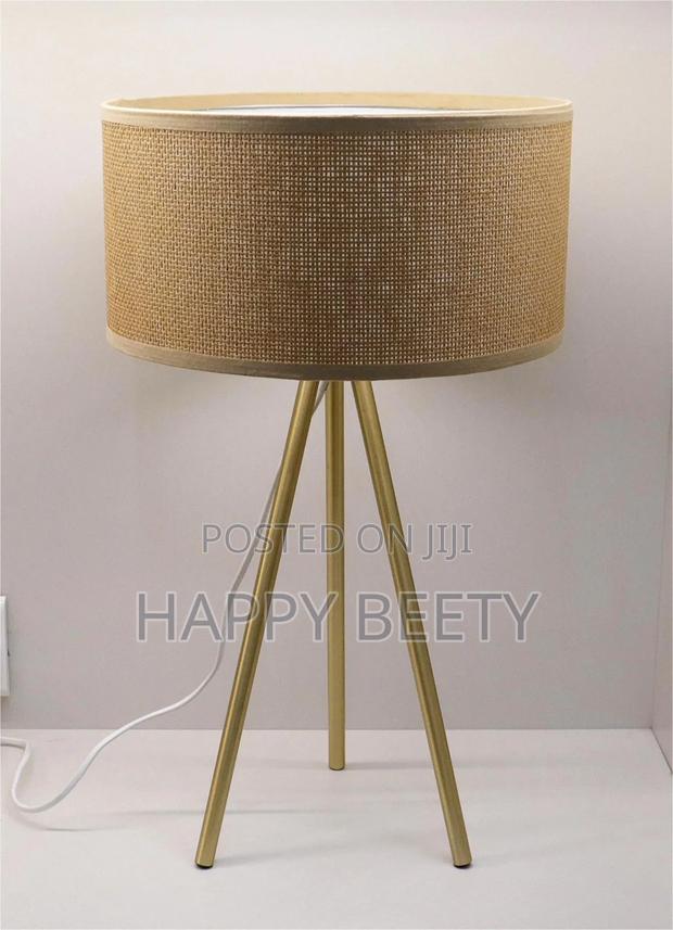 Rattan Tripod Table Lamp