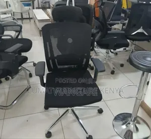 Colour Black Managerial Office Seat