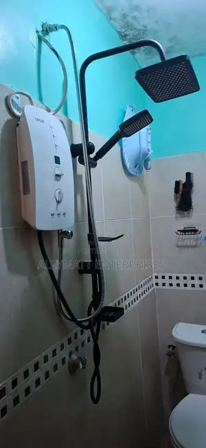 In Built Pump Instant Shower +Shower Raiser