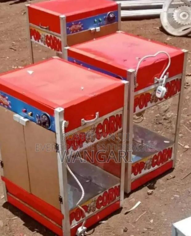 Commercial Popcorn Machine