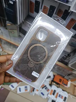 Carbon Fiber Texture Magnetic Ring for the Apple iPhone 11 Pro.
