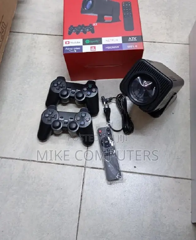 Game Projector Max + 2 Controllers, Retro Gaming Hd Auto Keystone