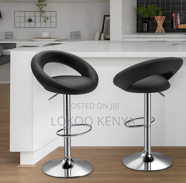 Stool; Round Faux Leather Swivel Counter Barstool-Chair