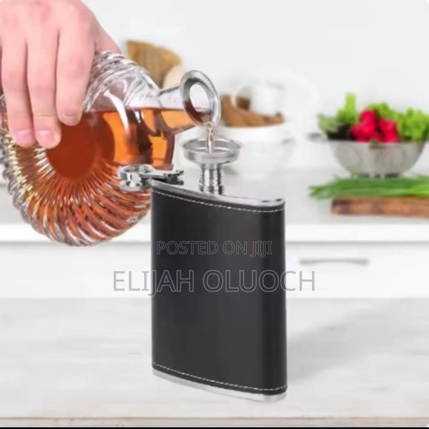 Portable Hip Flask/Whisky Bottle  Set* - thumbnail 5
