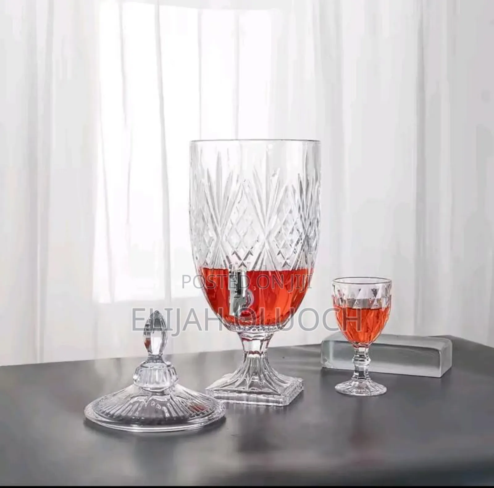 Glass Juice/Beverage Dispenser*