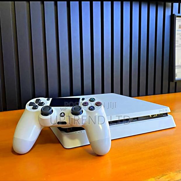 Pearl White Playstation 4 Slim Slightly Used - main view
