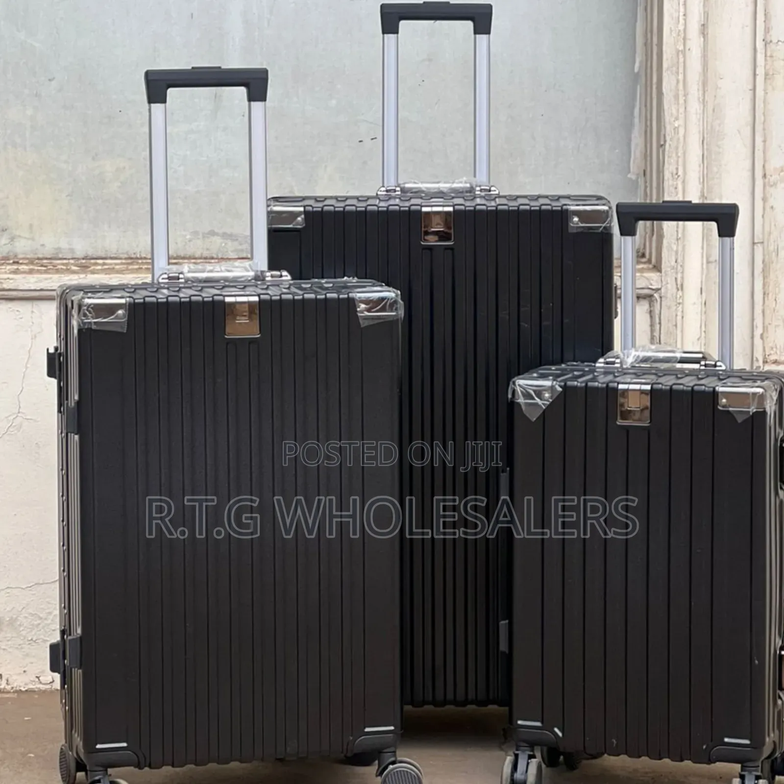 3-in-1 Luxury Aluminium Frameless Zipless Suitcase Set