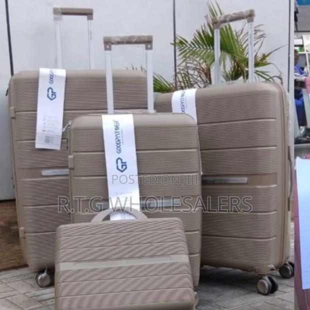 4-in-1 Unbreakable Luxury Rubber Suitcase Set - main view